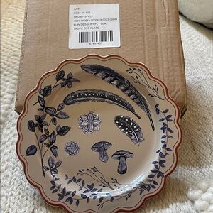 Anthropologie Elin Dinner Plate - Thumbnail 4